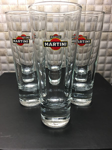 Стаканы (3 фото из 3)