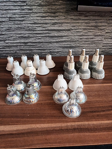 LED лампы (2 фото из 2)