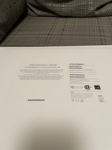 14-дюймовый MacBook Pro Max 1TB с чипом Apple M3 Max (2 фото из 4)