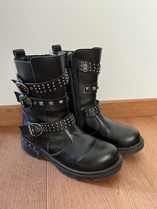 K/S saapad Guess s33 (1 foto / 2)