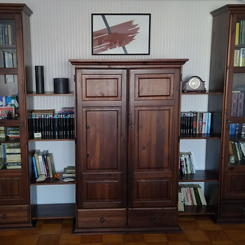 Комплект мебели из массива дерева