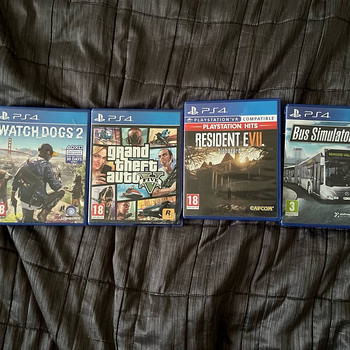 Müügil PlayStation 4 mängud/Продаются игры для PlayStation 4