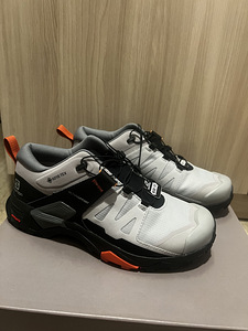 New SALOMON / HOKA (1 foto / 9)