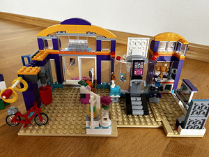 LEGO® Friends Heartlake Sports Center 41312 (4 фото из 8)
