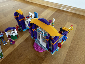 LEGO® Friends Heartlake Sports Center 41312 (6 фото из 8)