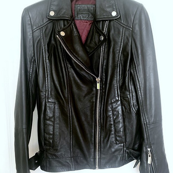Uus naiste nahk biker-jakk RESERVED s42