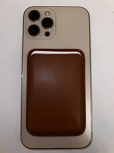 Kaarditasku Apple iPhone Leather Wallet MagSafe картодержате (8 фото из 9)