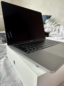 MacBook Pro 13" M1 (2 фото из 7)