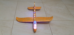 Самолёт беспилотник (3 фото из 3)