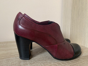 Naiste nahast kingad TJ Collection s38 (1 foto / 10)