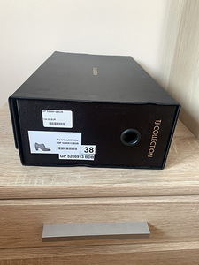 Naiste nahast kingad TJ Collection s38 (10 foto / 10)