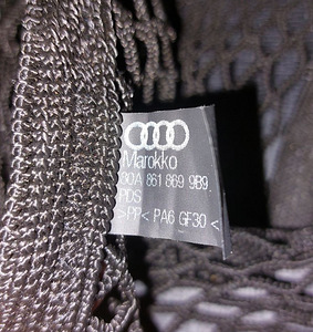 Багажная сетка Audi Q5 черная 80A8618699B9 (8V0861716) (3 фото из 3)