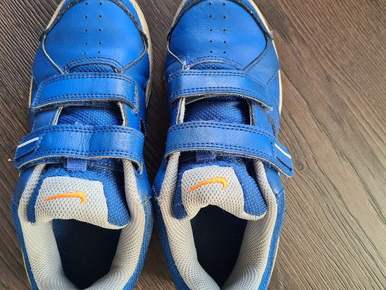Кожаные кроссовки Nike s.32