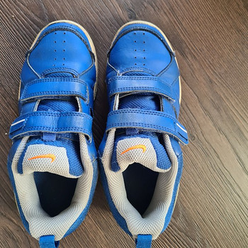 Nike nahast tossud s.32
