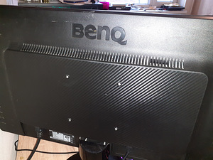 BenQ GL2460 (2 фото из 2)