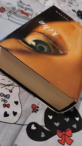 Stephanie Meyer " Keha " (6 foto / 7)