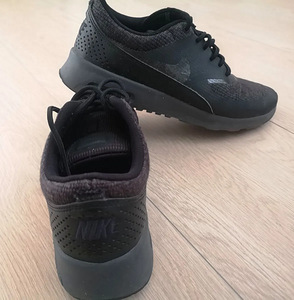 Женские кроссовки Nike, s. 38 (3 фото из 5)