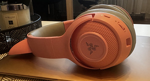 Наушник Razer (2 фото из 2)