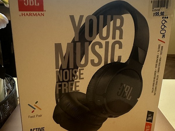 Наушник JBL660 NC