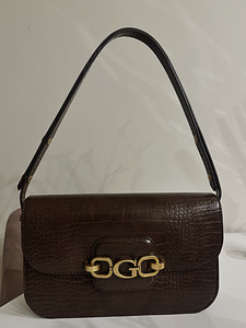 Guess kott (1 foto / 2)