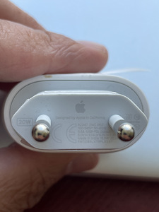 Зарядное устройство Apple 20W USB-C Power Adapter (2 фото из 2)