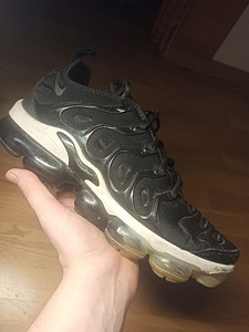 Кроссовки Nike Air Vapormax Plus (1 фото из 4)