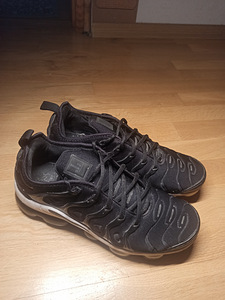 Кроссовки Nike Air Vapormax Plus (3 фото из 4)