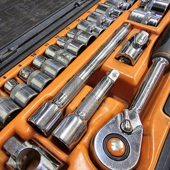 Tööriistakomplekt Neo Tools 24 osa + Kohver