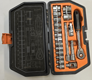 Набор ключей Neo Tools 24 частей + чемодан (3 фото из 5)