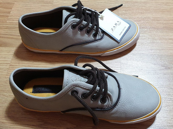 Zara тенниски 30/31 размер