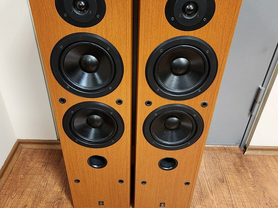 Напольная акустическая система Yamaha NS-50F