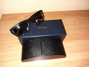 PRADA originaal päikeseprillid (2 foto / 4)