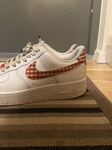 Af1 красная галочка (2 фото из 4)