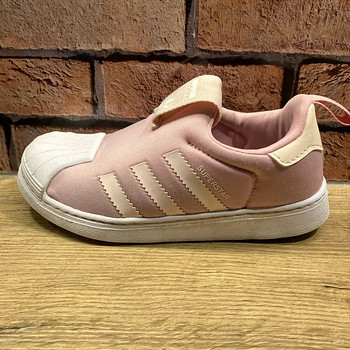 Müüa laste Adidas tossud nr 30