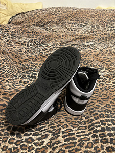 Nike Dunk High Panda (2 фото из 3)