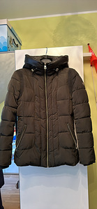 Женская куртка guess (1 фото из 3)