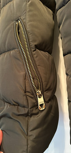 Женская куртка guess (3 фото из 3)