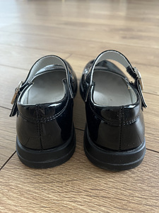 Туфли s28 19 см (2 фото из 3)