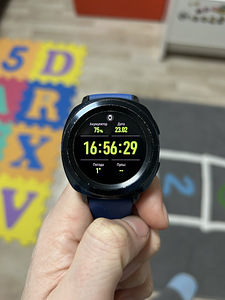 Samsung Gear Sport (1 foto / 7)