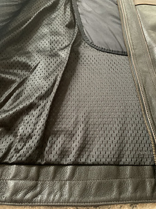 Nahktagi Harley Davidson (originaal), suurus 2XL (6 foto / 9)