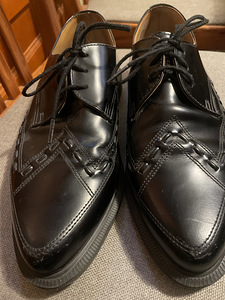 Dr. Martens туфли (унисекс) (1 фото из 7)