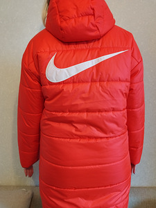 Nike soe kevad-sügis jope ,S. (1 foto / 2)