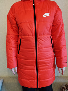 Nike soe kevad-sügis jope ,S. (2 foto / 2)