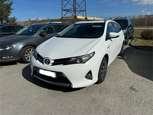 Autorent Toyota Auris Hybriid/LPG Kasko (4 foto / 5)