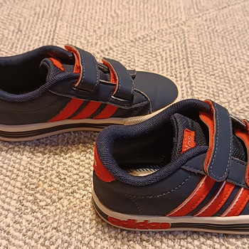 Кроссовки Adidas, размер 26