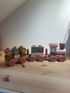 Little Dutch wooden block train (1 foto / 1)