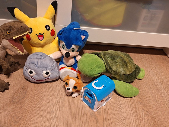Игрушки