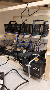 Miners 4tk x 6 kaarti 8GB 570,580. Kokku 24 kaarti. (3 foto / 5)