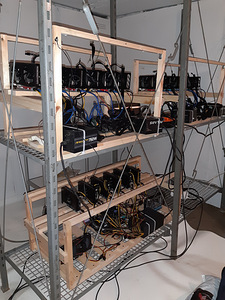 Miners 4tk x 6 kaarti 8GB 570,580. Kokku 24 kaarti. (4 foto / 5)