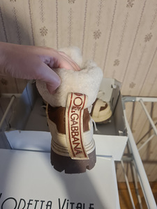 Ботинки женские (2 фото из 4)